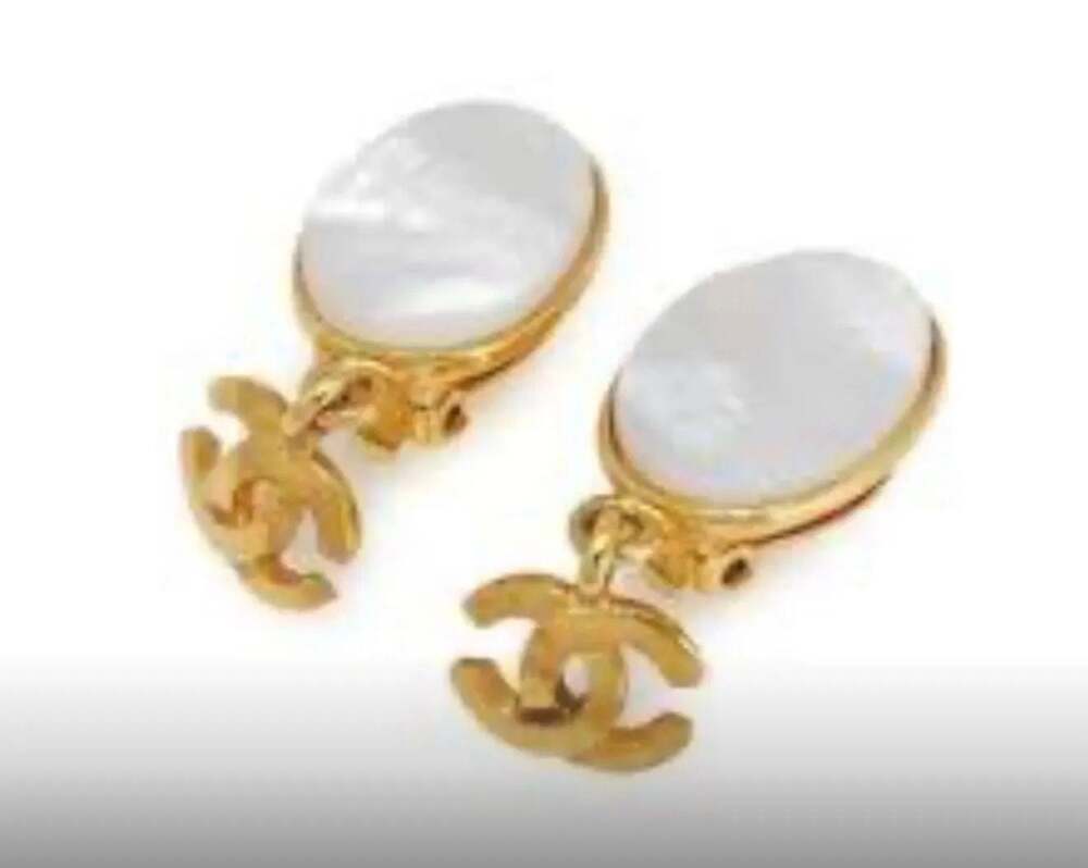 Vintage Chanel Gold-Tone CC Logo Mother of Pearl Clip-On Earrings - Picture 2 of 3